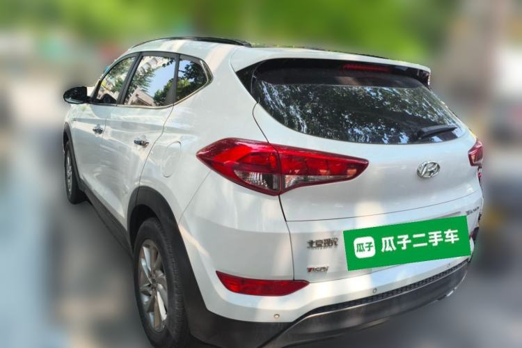 Used Hyundai Tucson 2015 1.6T Dual-Clutch Two-Wheel-Drive Smart Model Rear Left 45 Deg