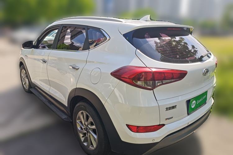 Used Hyundai Tucson 2015 1.6T Dual-Clutch Two-Wheel-Drive Smart Model Rear Left 45 Deg