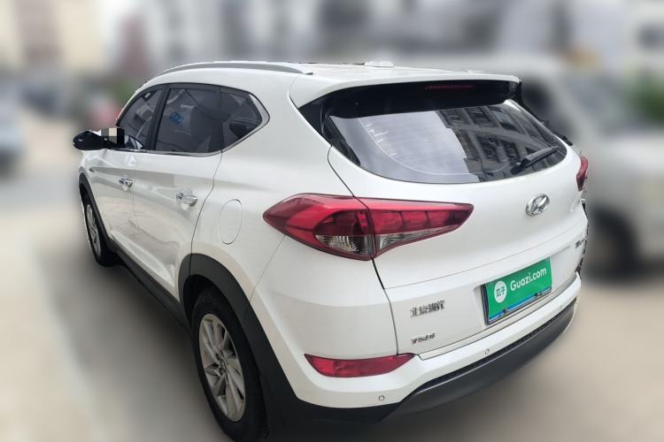 Used Hyundai Tucson 2015 1.6T Dual-Clutch Two-Wheel-Drive Smart Model Rear Left 45 Deg