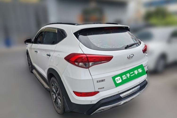 Used Hyundai Tucson 2015 1.6T Dual-Clutch Two-Wheel-Drive Leading Model Rear Left 45 Deg