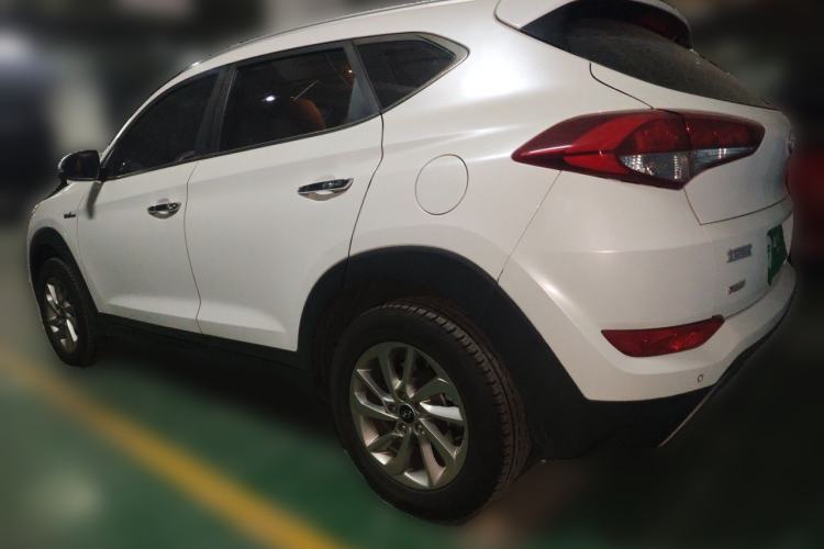 Used Hyundai Tucson 2015 1.6T Dual-Clutch Two-Wheel-Drive Smart Model Rear Left 45 Deg