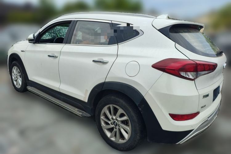 Used Hyundai Tucson 2015 1.6T Dual-Clutch Two-Wheel-Drive Smart Model Rear Left 45 Deg