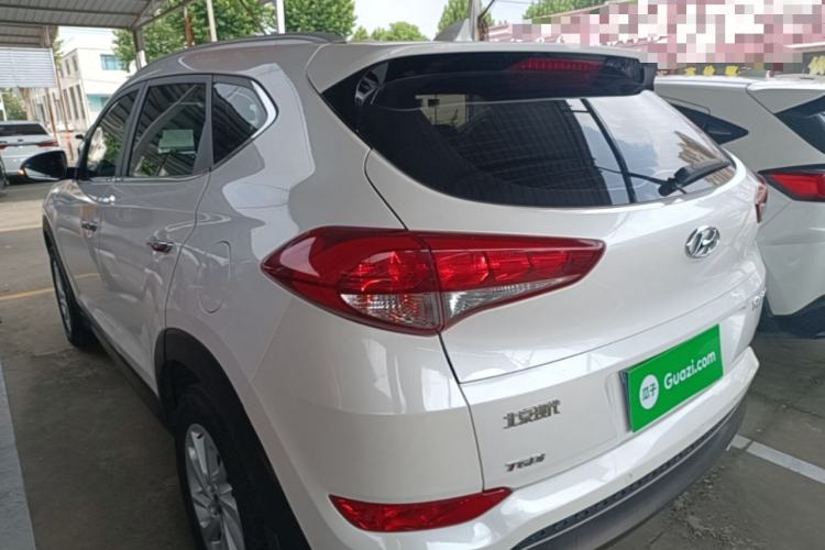 Used Hyundai Tucson 2015 1.6T Dual-Clutch Two-Wheel-Drive Smart Model Rear Left 45 Deg