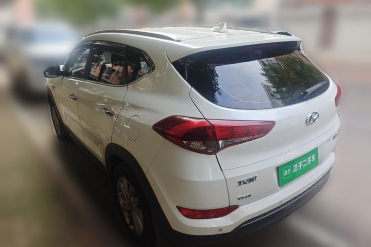 Used Hyundai Tucson 2015 1.6T Dual-Clutch Two-Wheel-Drive Smart Model Rear Left 45 Deg