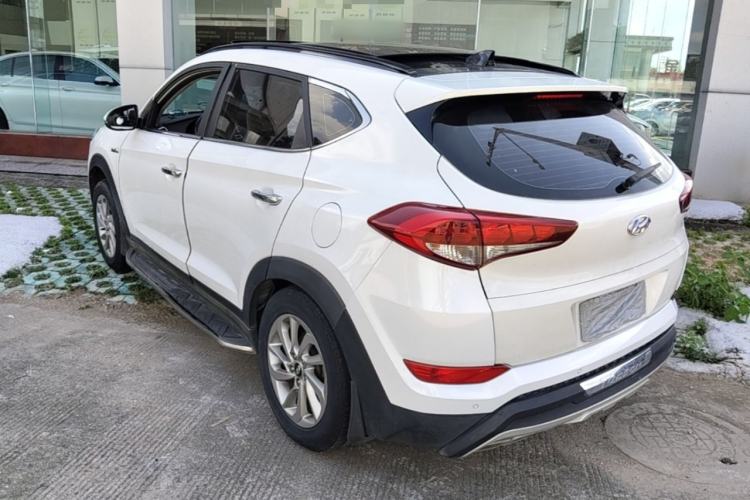 Used Hyundai Tucson 2015 1.6T Dual-Clutch Two-Wheel-Drive Smart Model Rear Left 45 Deg