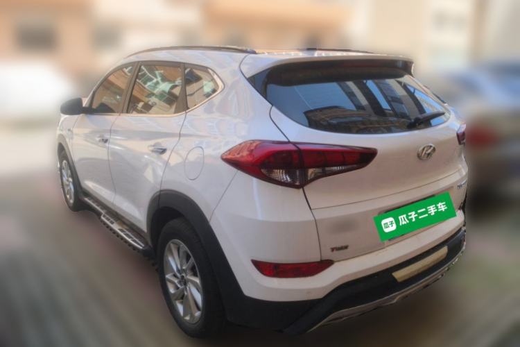 Used Hyundai Tucson 2015 1.6T Dual-Clutch Two-Wheel-Drive Leading Model Rear Left 45 Deg