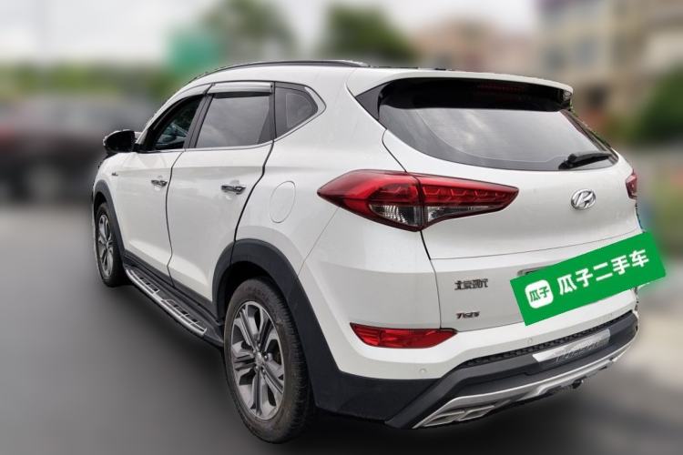 Used Hyundai Tucson 2015 1.6T Dual-Clutch Two-Wheel-Drive Leading Model Rear Left 45 Deg