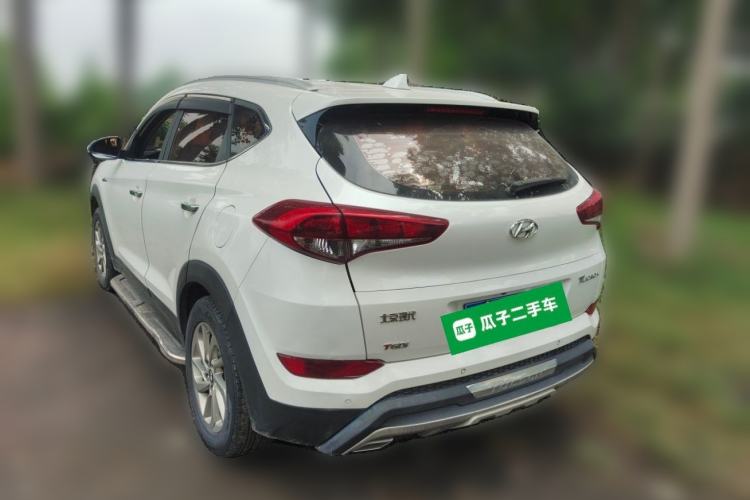 Used Hyundai Tucson 2015 1.6T Dual-Clutch Two-Wheel-Drive Smart Model Rear Left 45 Deg
