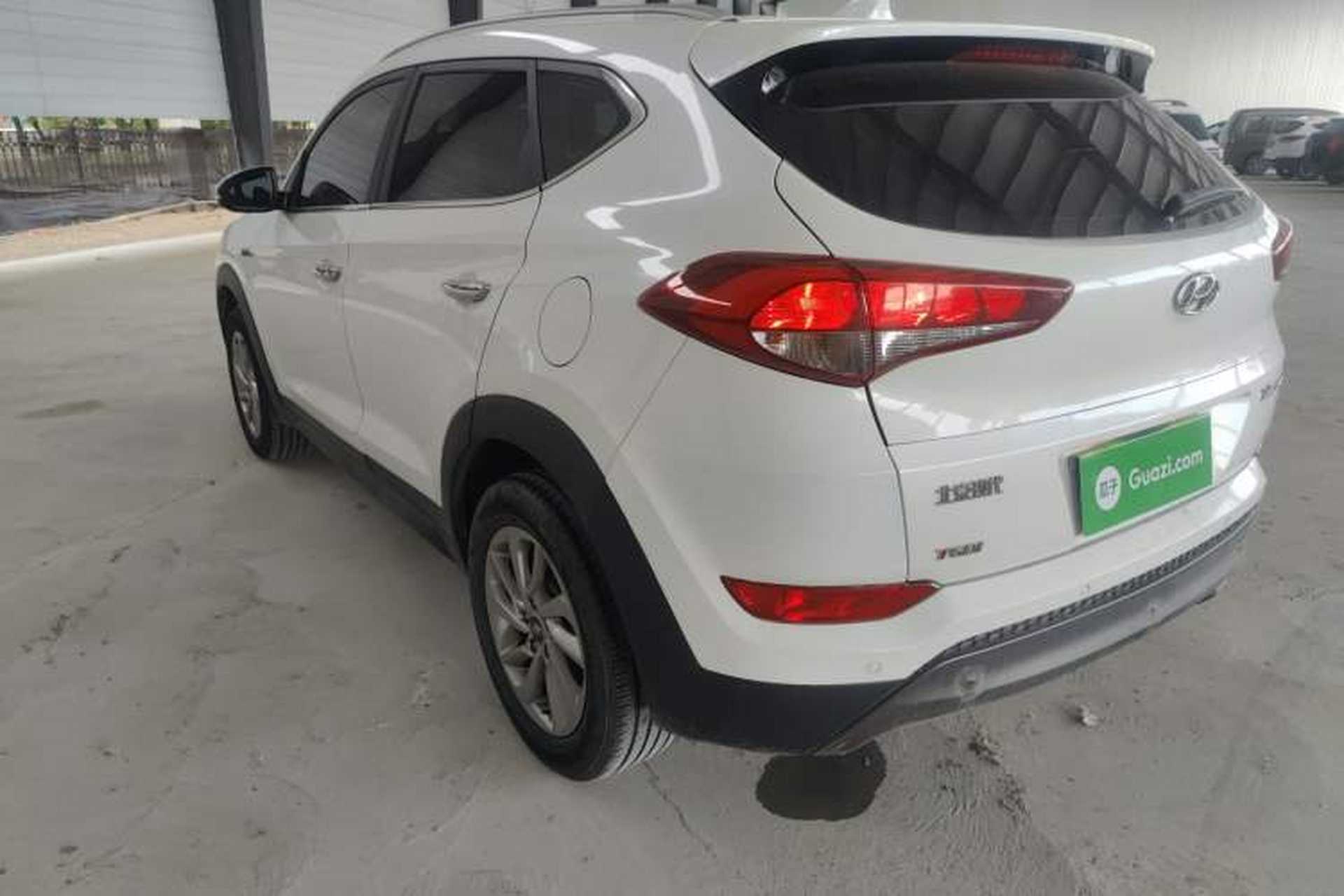 Used Hyundai Tucson 2015 1.6T Dual-Clutch Two-Wheel-Drive Smart Model Rear Left 45 Deg