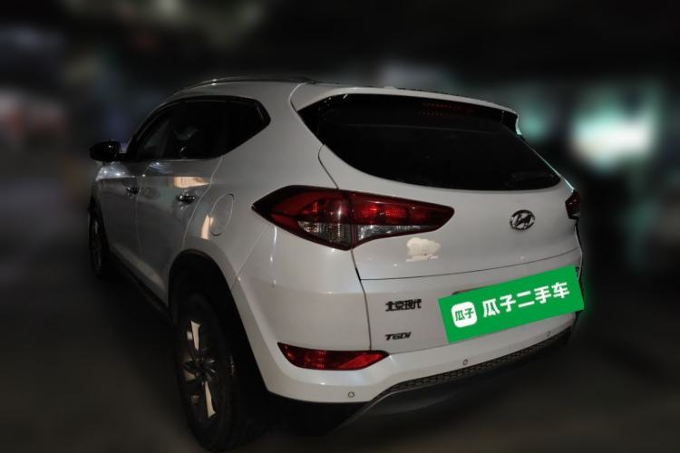 Used Hyundai Tucson 2015 1.6T Dual-Clutch Two-Wheel-Drive Smart Model Rear Left 45 Deg