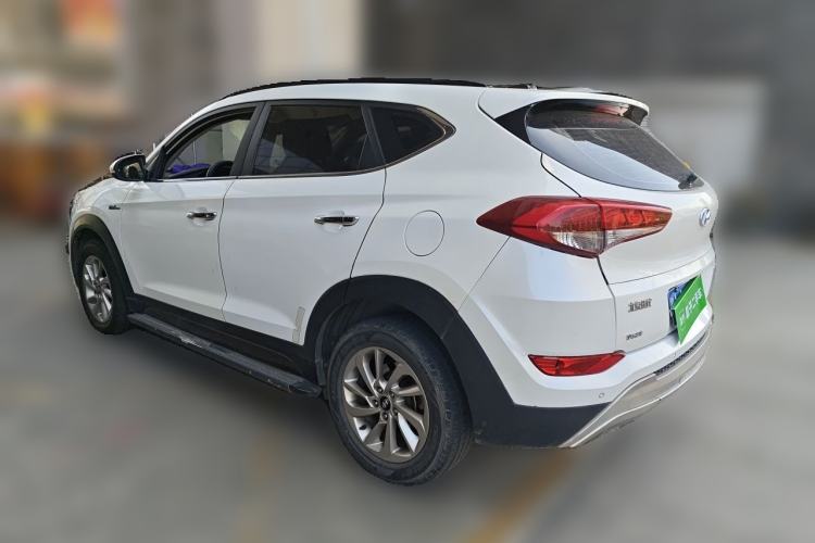 Used Hyundai Tucson 2015 1.6T Dual-Clutch Two-Wheel-Drive Smart Model Rear Left 45 Deg