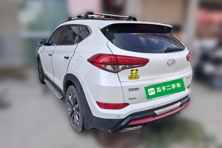 Used Hyundai Tucson 2015 1.6T Dual-Clutch Two-Wheel-Drive Leading Model Rear Left 45 Deg