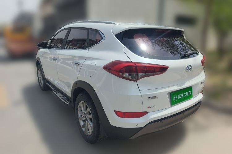 Used Hyundai Tucson 2015 1.6T Dual-Clutch Two-Wheel-Drive Smart Model Rear Left 45 Deg