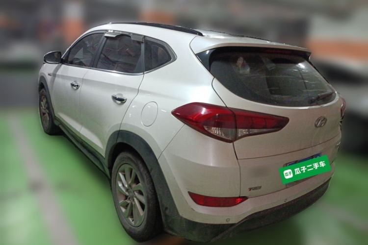 Used Hyundai Tucson 2015 1.6T Dual-Clutch Two-Wheel-Drive Smart Model Rear Left 45 Deg