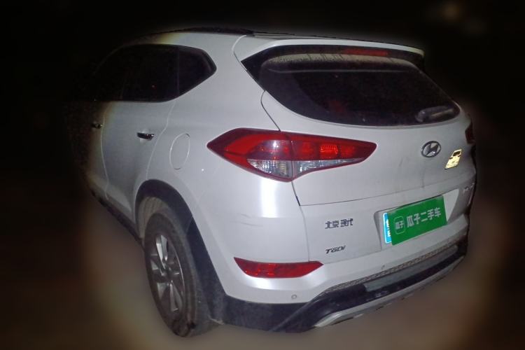 Used Hyundai Tucson 2015 1.6T Dual-Clutch Two-Wheel-Drive Smart Model Rear Left 45 Deg