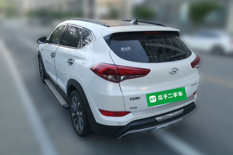 Used Hyundai Tucson 2015 1.6T Dual-Clutch Two-Wheel-Drive Leading Model Rear Left 45 Deg