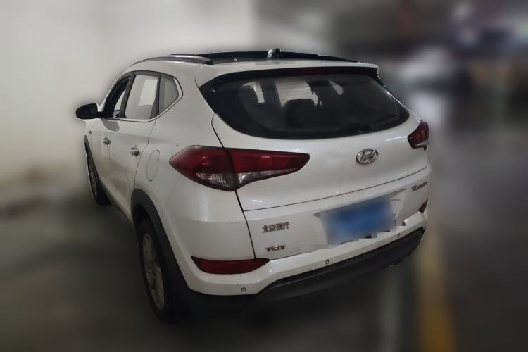 Used Hyundai Tucson 2015 1.6T Dual-Clutch Two-Wheel-Drive Smart Model Rear Left 45 Deg