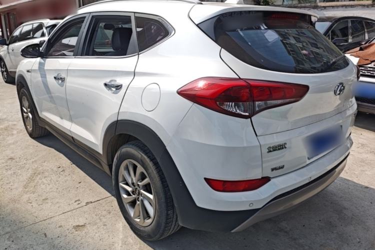Used Hyundai Tucson 2015 1.6T Dual-Clutch Two-Wheel-Drive Smart Model Rear Left 45 Deg