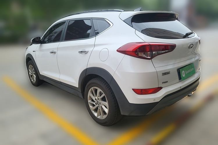 Used Hyundai Tucson 2015 1.6T Dual-Clutch Two-Wheel-Drive Smart Model Rear Left 45 Deg