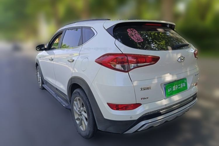 Used Hyundai Tucson 2015 1.6T Dual-Clutch Two-Wheel-Drive Smart Model Rear Left 45 Deg