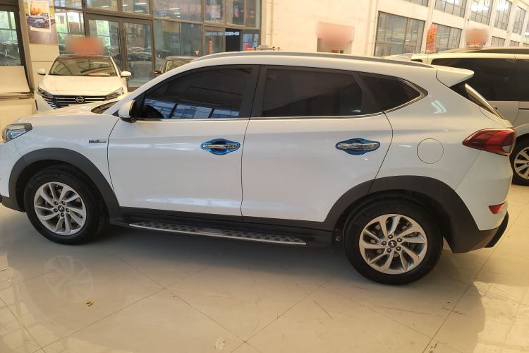 Used Hyundai Tucson 2015 1.6T Dual-Clutch Two-Wheel-Drive Smart Model Rear Left 45 Deg
