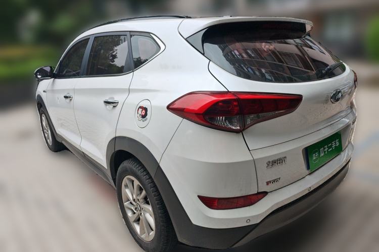 Used Hyundai Tucson 2015 1.6T Dual-Clutch Two-Wheel-Drive Smart Model Rear Left 45 Deg