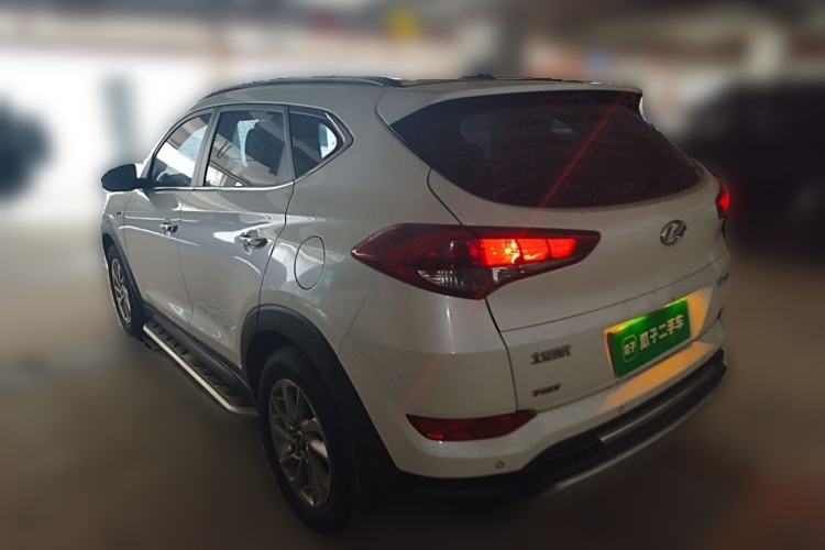 Used Hyundai Tucson 2015 1.6T Dual-Clutch Two-Wheel-Drive Smart Model Rear Left 45 Deg
