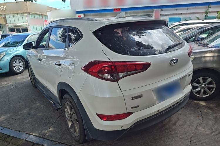 Used Hyundai Tucson 2015 1.6T Dual-Clutch Two-Wheel-Drive Smart Model Rear Left 45 Deg