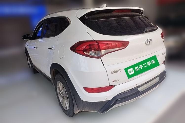 Used Hyundai Tucson 2015 1.6T Dual-Clutch Two-Wheel-Drive Smart Model Rear Left 45 Deg