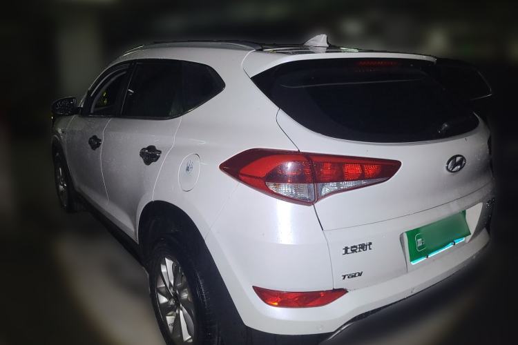 Used Hyundai Tucson 2015 1.6T Dual-Clutch Two-Wheel-Drive Smart Model Rear Left 45 Deg