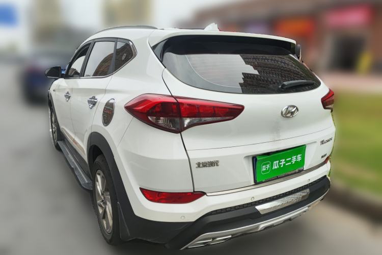 Used Hyundai Tucson 2015 1.6T Dual-Clutch Two-Wheel-Drive Smart Model Rear Left 45 Deg