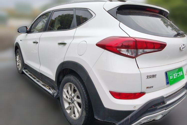 Used Hyundai Tucson 2015 1.6T Dual-Clutch Two-Wheel-Drive Smart Model Rear Left 45 Deg