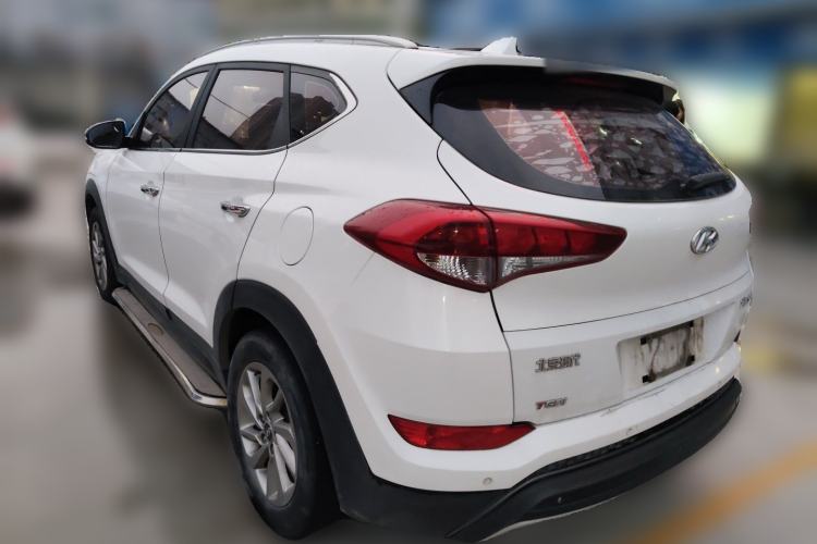 Used Hyundai Tucson 2015 1.6T Dual-Clutch Two-Wheel-Drive Smart Model Rear Left 45 Deg