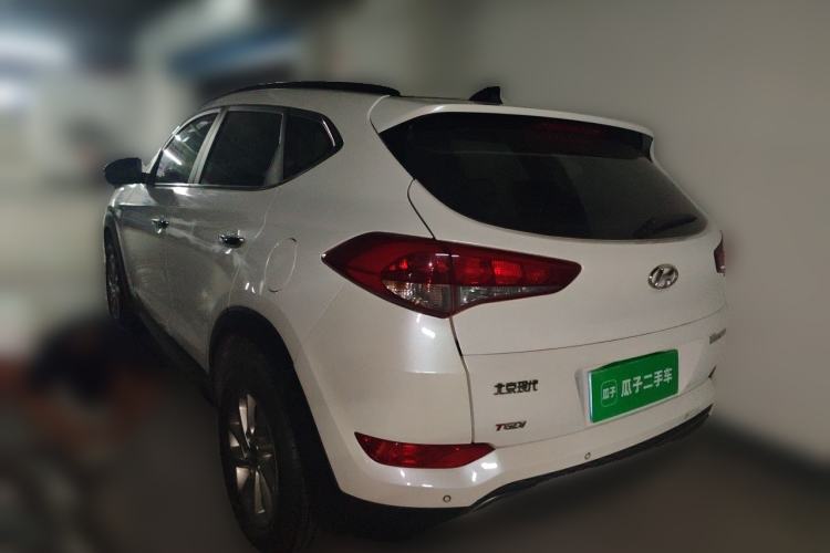 Used Hyundai Tucson 2015 1.6T Dual-Clutch Two-Wheel-Drive Smart Model Rear Left 45 Deg