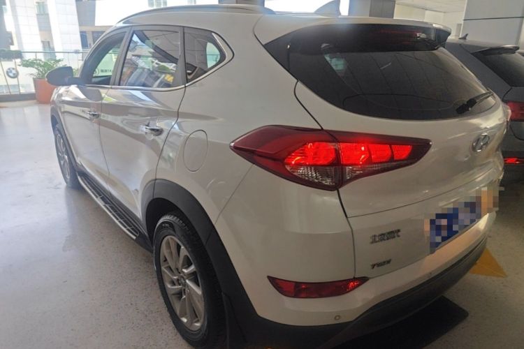 Used Hyundai Tucson 2015 1.6T Dual-Clutch Two-Wheel-Drive Smart Model Rear Left 45 Deg