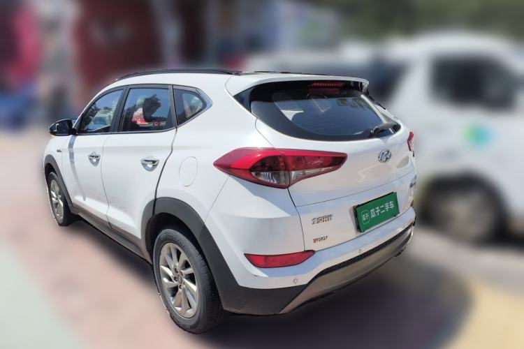 Used Hyundai Tucson 2015 1.6T Dual-Clutch Two-Wheel-Drive Smart Model Rear Left 45 Deg