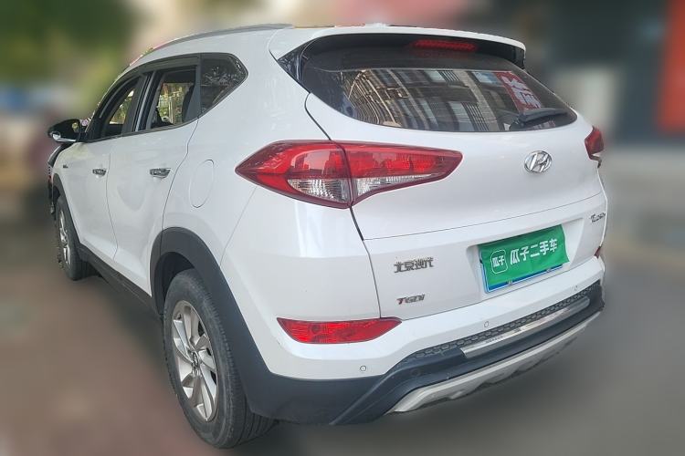 Used Hyundai Tucson 2015 1.6T Dual-Clutch Two-Wheel-Drive Smart Model Rear Left 45 Deg