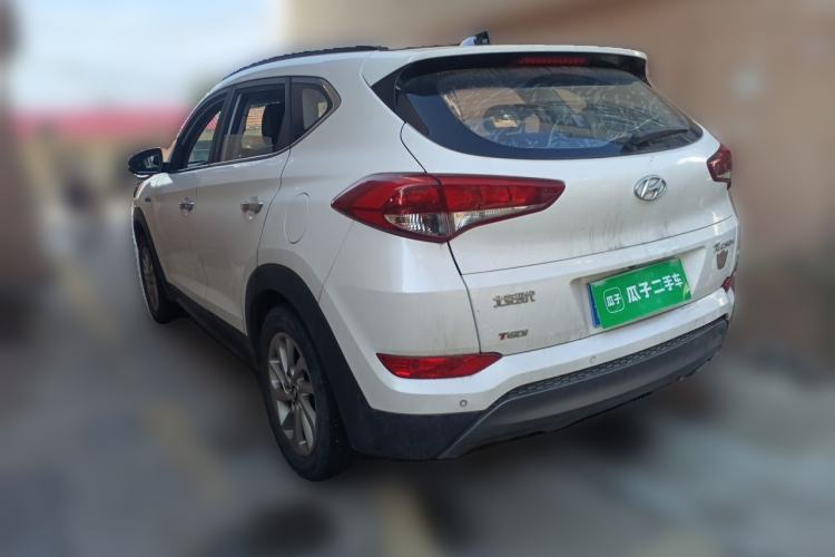 Used Hyundai Tucson 2015 1.6T Dual-Clutch Two-Wheel-Drive Smart Model Rear Left 45 Deg