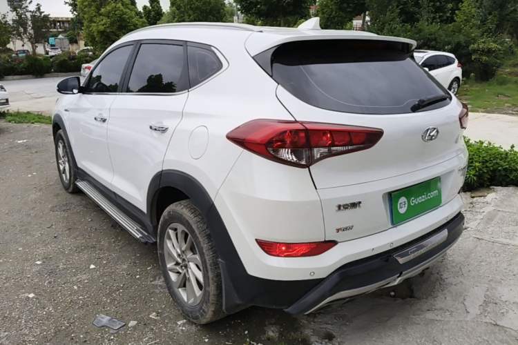 Used Hyundai Tucson 2015 1.6T Dual-Clutch Two-Wheel-Drive Smart Model Rear Left 45 Deg