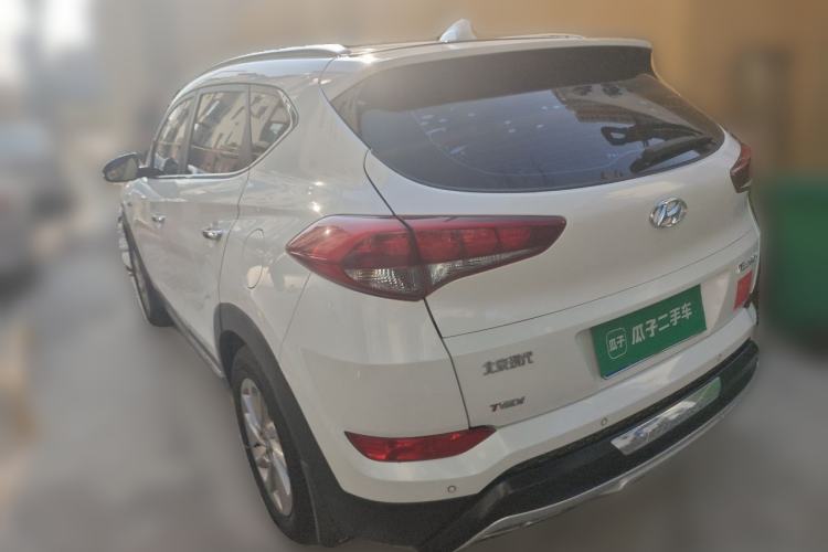 Used Hyundai Tucson 2015 1.6T Dual-Clutch Two-Wheel-Drive Smart Model Rear Left 45 Deg