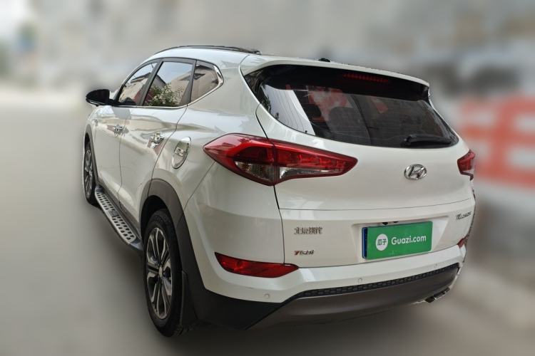 Used Hyundai Tucson 2015 1.6T Dual-Clutch Two-Wheel-Drive Leading Model Rear Left 45 Deg