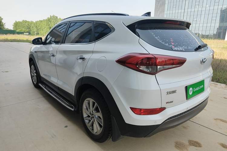 Used Hyundai Tucson 2015 1.6T Dual-Clutch Two-Wheel-Drive Smart Model Rear Left 45 Deg
