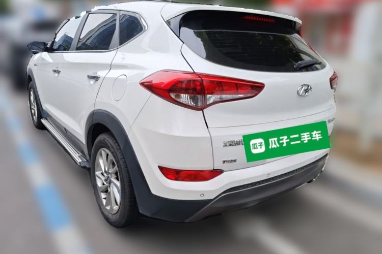Used Hyundai Tucson 2015 1.6T Dual-Clutch Two-Wheel-Drive Smart Model Rear Left 45 Deg