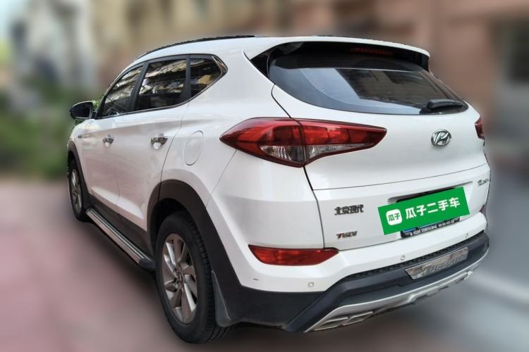 Used Hyundai Tucson 2015 1.6T Dual-Clutch Two-Wheel-Drive Smart Model Rear Left 45 Deg