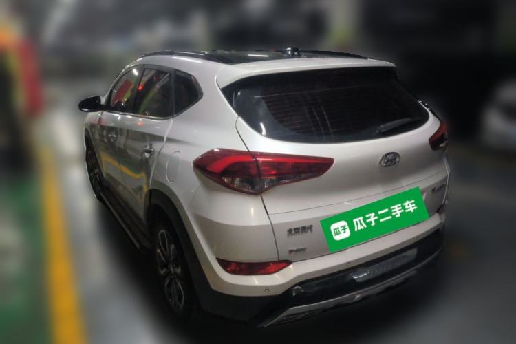 Used Hyundai Tucson 2015 1.6T Dual-Clutch Two-Wheel-Drive Leading Model Rear Left 45 Deg
