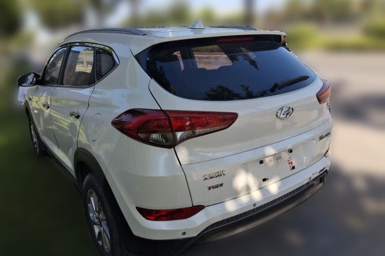 Used Hyundai Tucson 2015 1.6T Dual-Clutch Two-Wheel-Drive Smart Model Rear Left 45 Deg