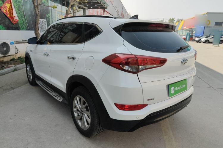 Used Hyundai Tucson 2015 1.6T Dual-Clutch Two-Wheel-Drive Smart Model Rear Left 45 Deg