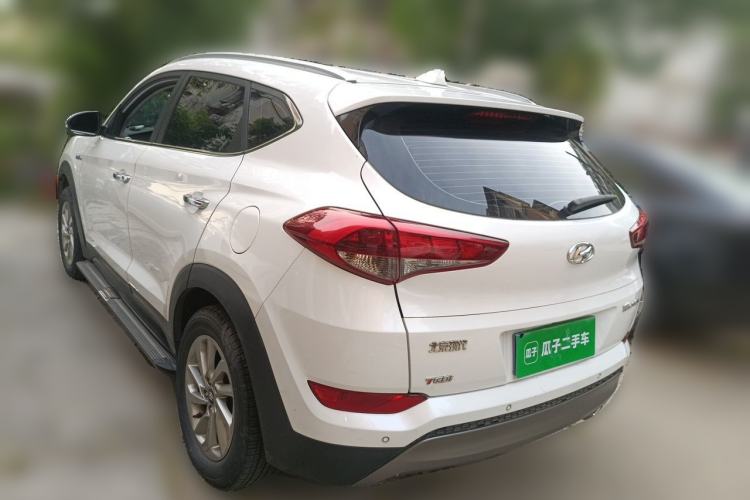 Used Hyundai Tucson 2015 1.6T Dual-Clutch Two-Wheel-Drive Smart Model Rear Left 45 Deg