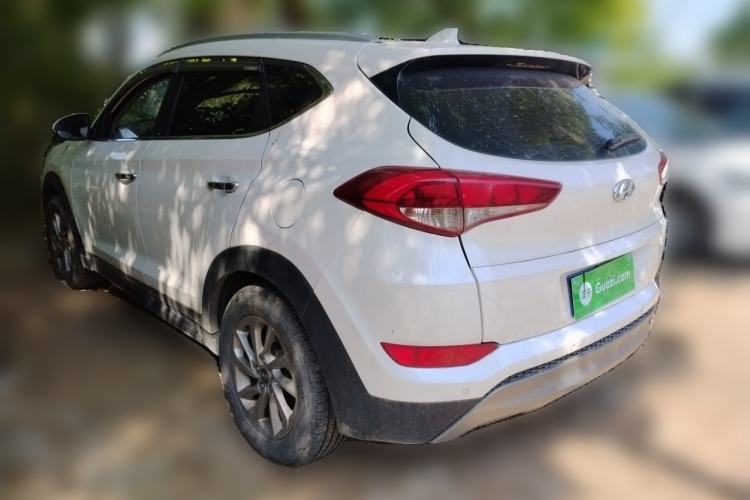 Used Hyundai Tucson 2015 1.6T Dual-Clutch Two-Wheel-Drive Smart Model Rear Left 45 Deg