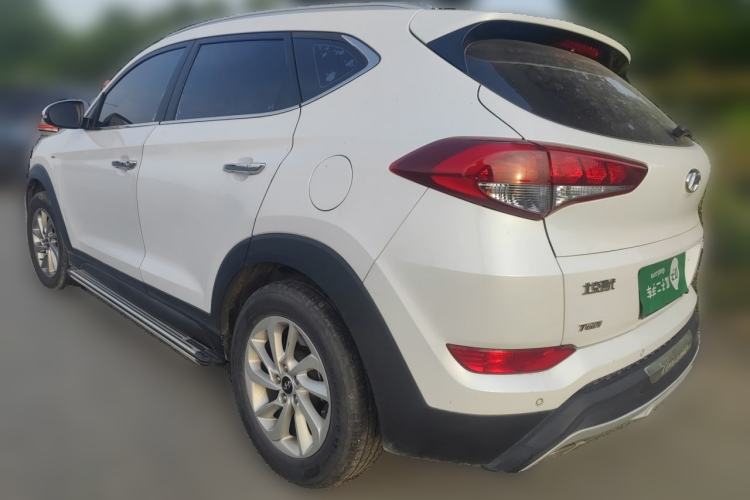 Used Hyundai Tucson 2015 1.6T Dual-Clutch Two-Wheel-Drive Smart Model Rear Left 45 Deg